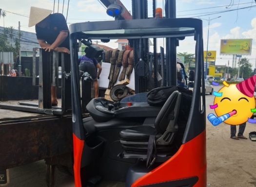 XE LINDE REACHTRUCK R20-01, DÒNG 1120