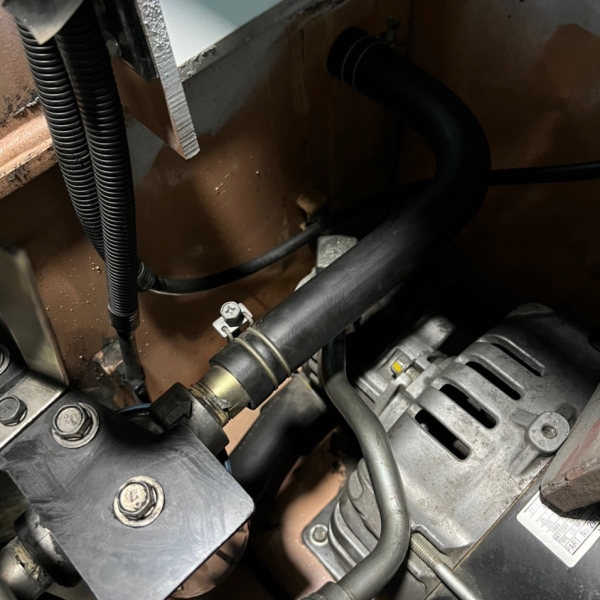 Xe Nâng Điện Ngồi Lái Nissan J1B1L15 - 2013