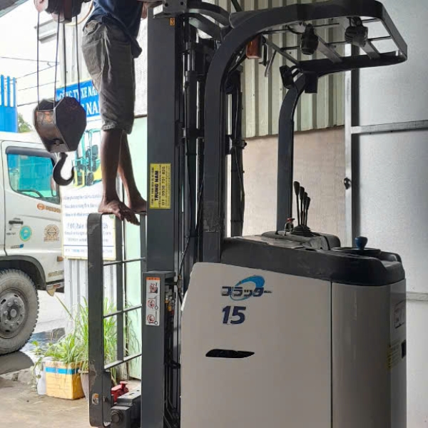 Xe điện đứng lái FBRM15-75-300CS